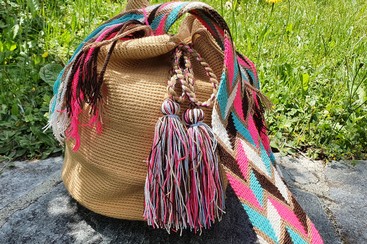 Galerie_beigepinktuerkis_Mochila.jpg