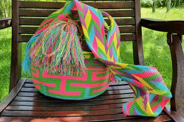 Galerie_pinkgruengelb_Mochila.jpg
